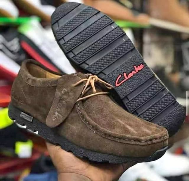 Clarks Crafted from premium leather and suede with durable, lightweight outsoles for all-day wear.